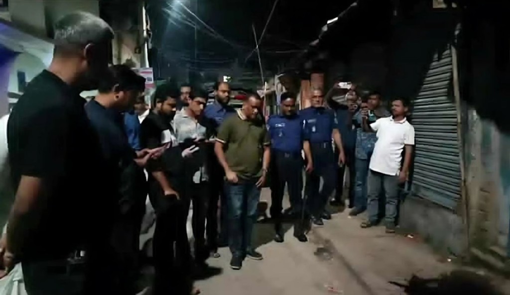 কুমিল্লায় ১৮ মামলার আসামিকে কুপিয়ে হত্যা 1756610681 কুমিল্লায় ১৮ মামলার আসামিকে কুপিয়ে হত্যা