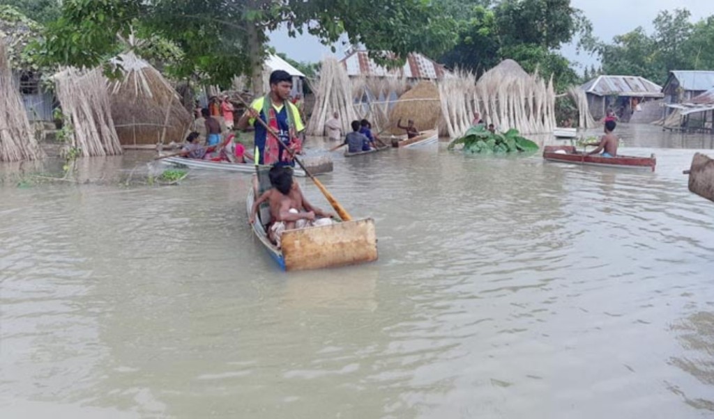 কুষ্টিয়ায় পদ্মার পানি বিপৎসীমা ছুঁইছুঁই, নিম্নাঞ্চল প্লাবিত 3 কুষ্টিয়ায় পদ্মার পানি বিপৎসীমা ছুঁইছুঁই নিম্নাঞ্চল প্লাবিত 1755086597 কুষ্টিয়ায় পদ্মার পানি বিপৎসীমা ছুঁইছুঁই, নিম্নাঞ্চল প্লাবিত