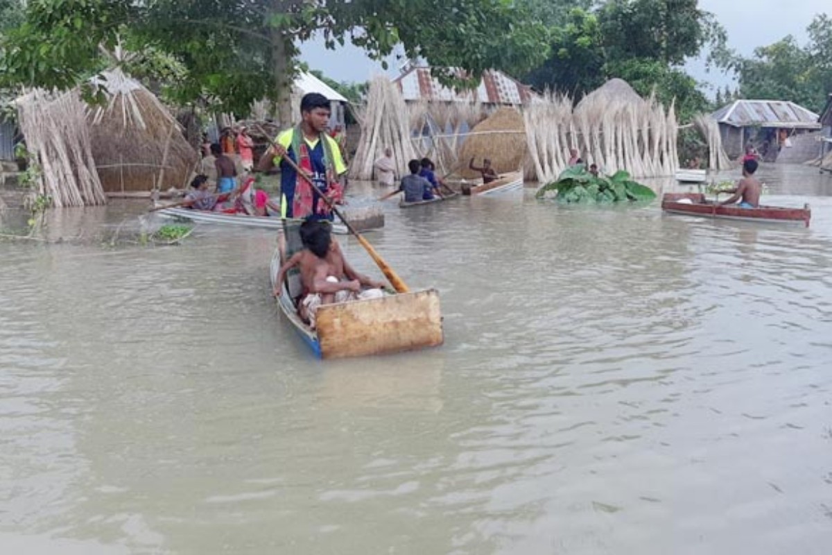 কুষ্টিয়ায় পদ্মার পানি বিপৎসীমা ছুঁইছুঁই, নিম্নাঞ্চল প্লাবিত