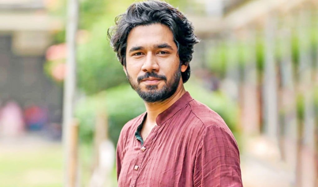 খায়রুল বাসার 1755338659 আমার ছবিটা বড় করে প্রিন্ট করে সবচেয়ে পচা জুতাটা নিক্ষেপ করো: খায়রুল বাসার