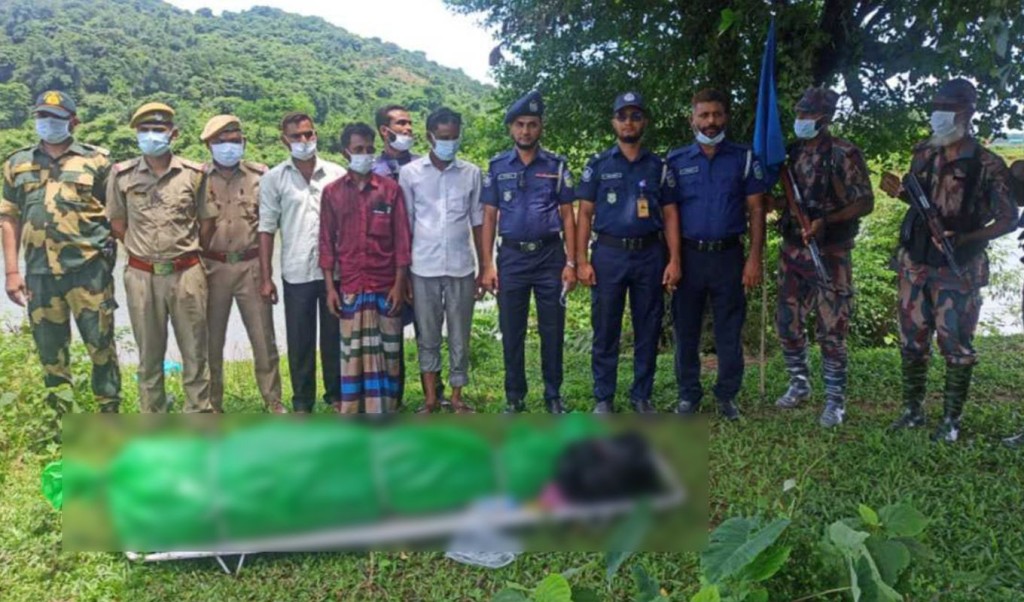 গণপিটুনিতে নিহত বাংলাদেশির মরদেহ ফেরত দিলো বিএসএফ 4 গণপিটুনিতে নিহত বাংলাদেশির মরদেহ ফেরত দিলো বিএসএফ 1755502258 গণপিটুনিতে নিহত বাংলাদেশির মরদেহ ফেরত দিলো বিএসএফ