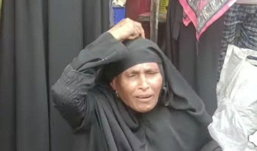 গফরগাঁওয়ে ছিনতাইয়ের শিকার নারী ভিক্ষুক 4 গফরগাঁওয়ে ছিনতাইয়ের শিকার নারী ভিক্ষুক 1754393407 গফরগাঁওয়ে ছিনতাইয়ের শিকার নারী ভিক্ষুক