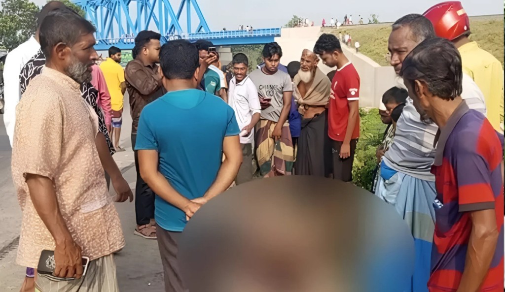 গরু চোর সন্দেহে দুইজনকে পিটিয়ে হত্যা আটক ২ 1754278464 গরু চোর সন্দেহে দুইজনকে পিটিয়ে হত্যা, আটক ২