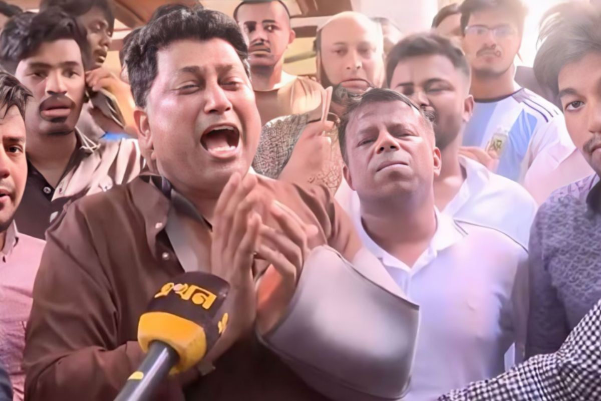 চবিতে সংঘর্ষ: প্রশাসনের সহায়তা না পেয়ে ভিসির কান্না