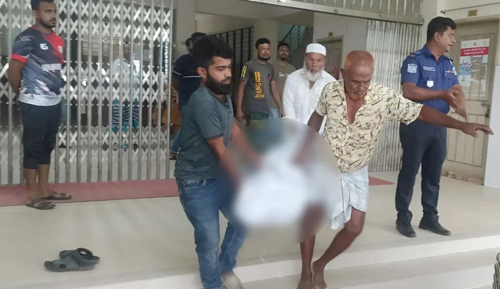 চাঁদপুরে যুবকের গুলিবিদ্ধ মরদেহ উদ্ধার 1755066172 চাঁদপুরে যুবকের গুলিবিদ্ধ মরদেহ উদ্ধার