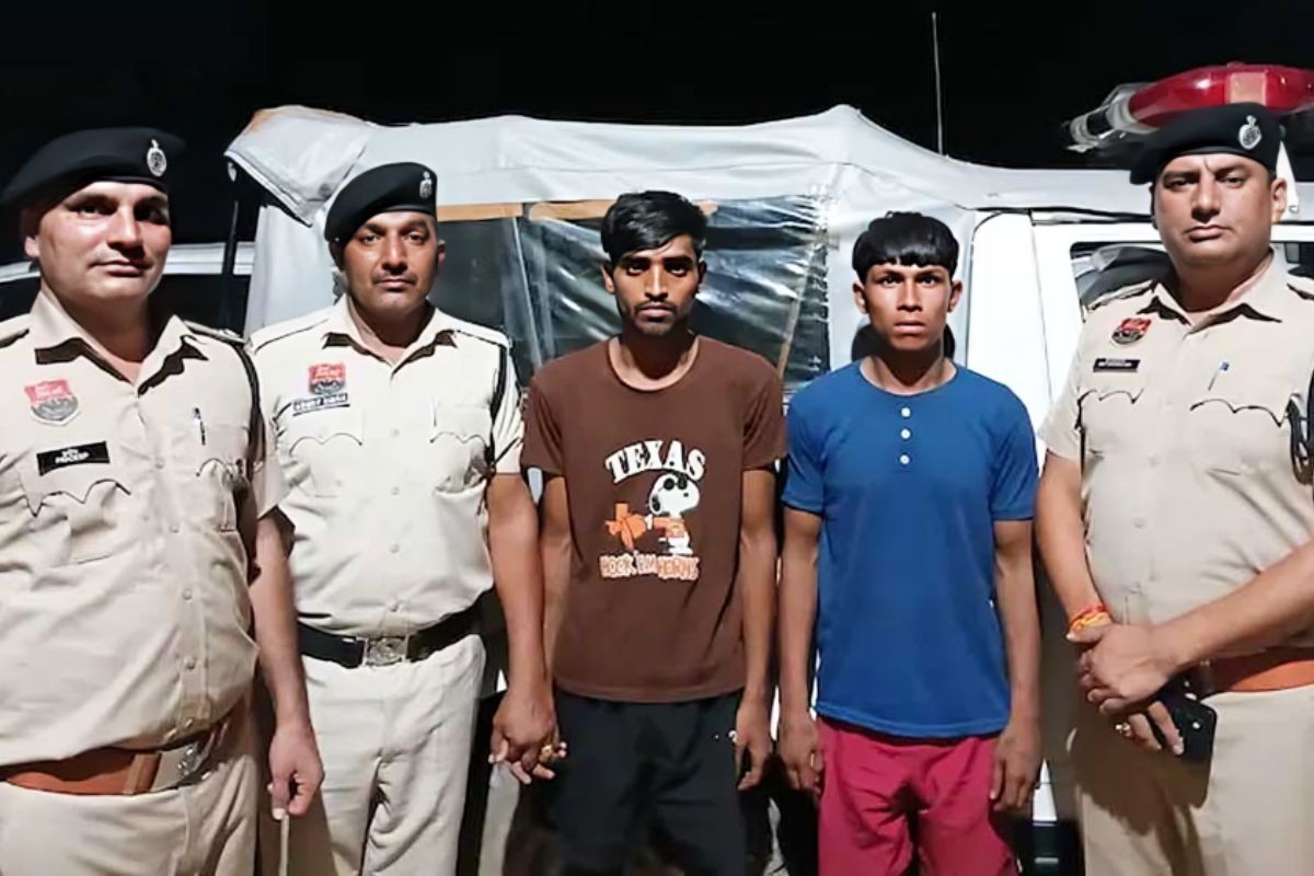 চিকন দেহ নিয়ে ঠাট্টা করায় বন্ধুদের হাতে শিক্ষার্থী খুন, টয়লেট থেকে মরদেহ উদ্ধার