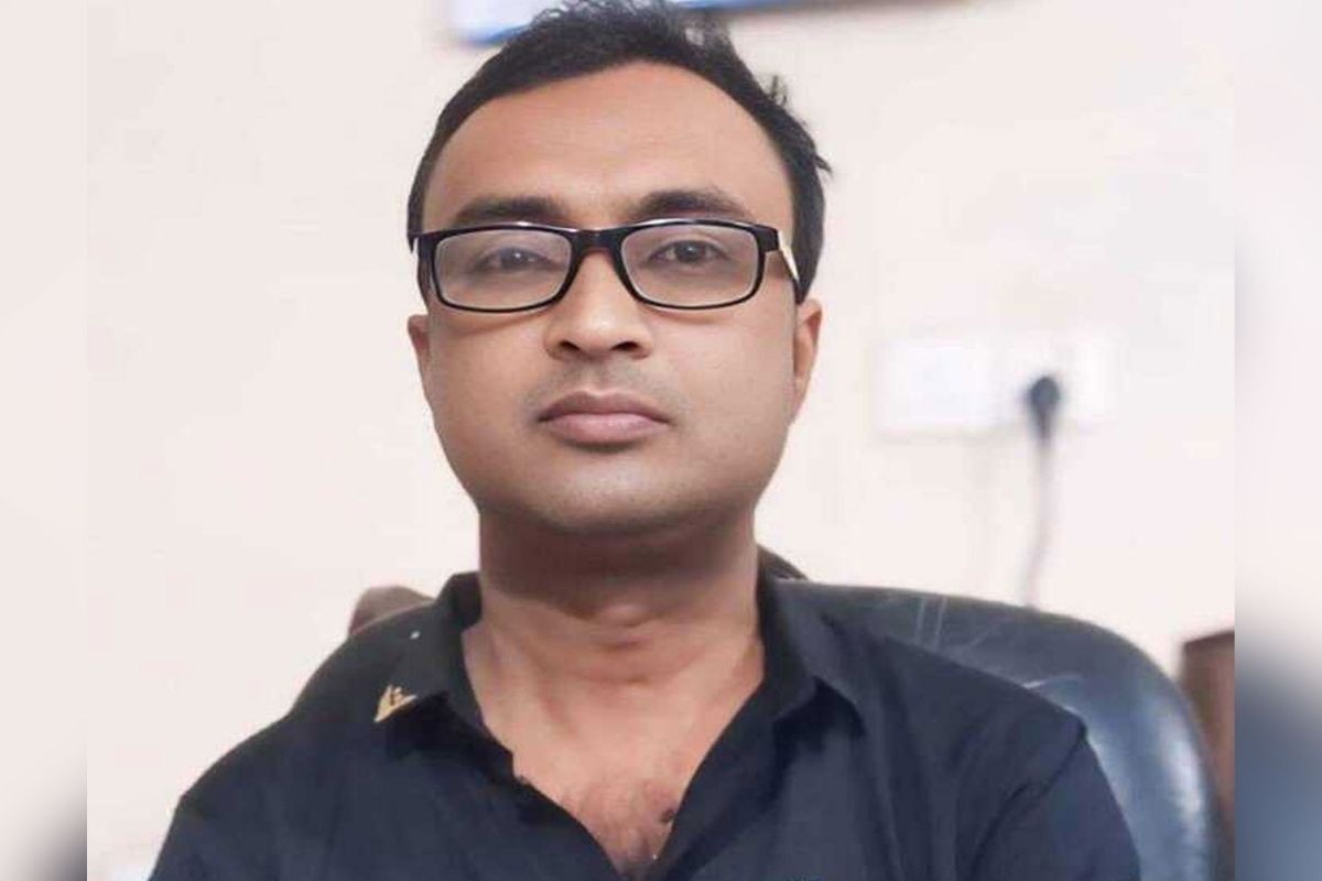 চিকিৎসককে মারধর: হিলিতে স্বেচ্ছাসেবক দলের নেতা বহিষ্কার