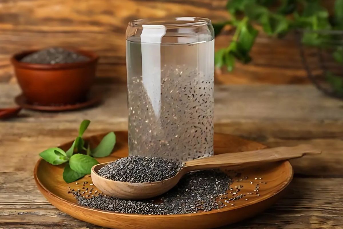 সুপারফুড চিয়া সিডের গুণাগুণ, কীভাবে খাবেন