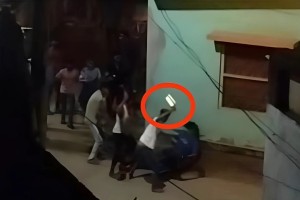 চুয়াডাঙ্গায় ফোন নিয়ে বিরোধের জেরে দুই যুবককে কুপিয়ে জখম