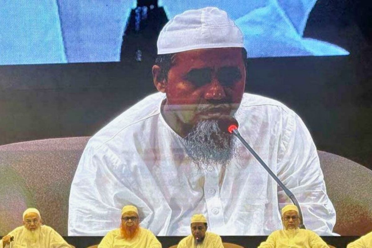 ছাত্র রাজনীতি নিয়ে বায়তুল মোকাররম খতিবের বিস্ফোরক মন্তব্য