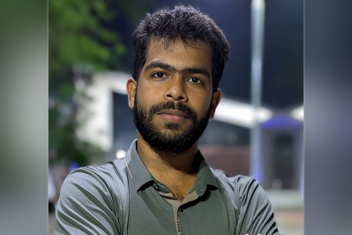 ছাত্রীদের ‘কুপ্রস্তাব’ দেওয়ার অভিযোগে চাকরি হারালেন সাবেক ছাত্র সমন্বয়ক