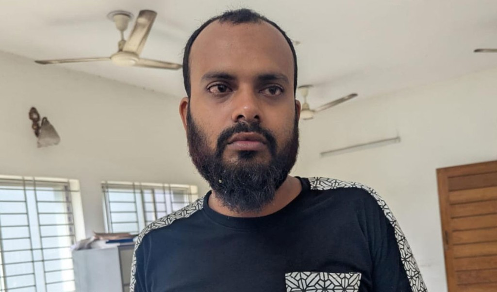 ছোট ভাইয়ের স্ত্রীকে কুপিয়ে হত্যা করলেন ভাসুর, অতঃপর... 2 কুপিয়ে হত্যা