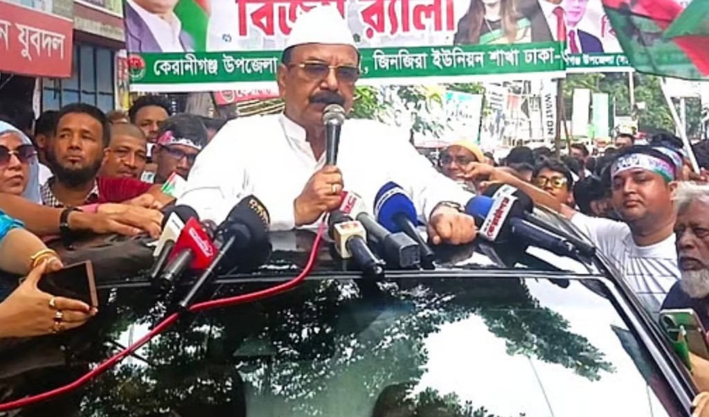 জনগণের মুক্তির জন্য দরকার নির্বাচিত সরকার: গয়েশ্বর 3 জনগণের মুক্তির জন্য দরকার নির্বাচিত সরকার 1754403855 জনগণের মুক্তির জন্য দরকার নির্বাচিত সরকার: গয়েশ্বর