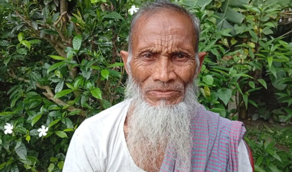 জমি লিখে নিয়ে মা-বাবাকে বাড়ি থেকে তাড়িয়ে দিলো ছেলে 3 জমি লিখে নিয়ে বাবা মাকে বের করে দিলেন ছেলে 1754714573 জমি লিখে নিয়ে মা-বাবাকে বাড়ি থেকে তাড়িয়ে দিলো ছেলে
