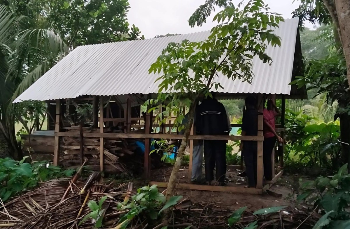 জামায়াত নেতার বিরুদ্ধে জমি দখলের অভিযোগ