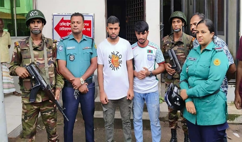 জাল ক্লিয়ারেন্স তৈরির 1754453411 মিরপুরে জাল ক্লিয়ারেন্স চক্রের দুই সদস্য আটক, কারাদণ্ড