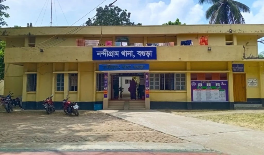 জাসদ নেতাকে ‘সমাদর করায় বিতর্ক ওসিসহ ৩ কর্মকর্তা প্রত্যাহার 1756449657 জাসদ নেতাকে ‘সমাদর’ করায় বিতর্ক, ওসিসহ ৩ কর্মকর্তা প্রত্যাহার