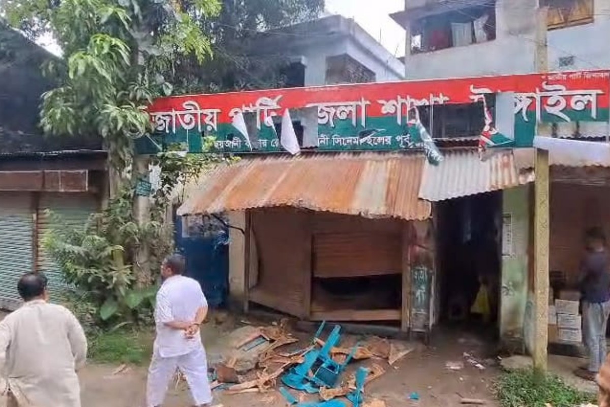 টাঙ্গাইলে জাতীয় পার্টির কার্যালয়ে ভাঙচুর