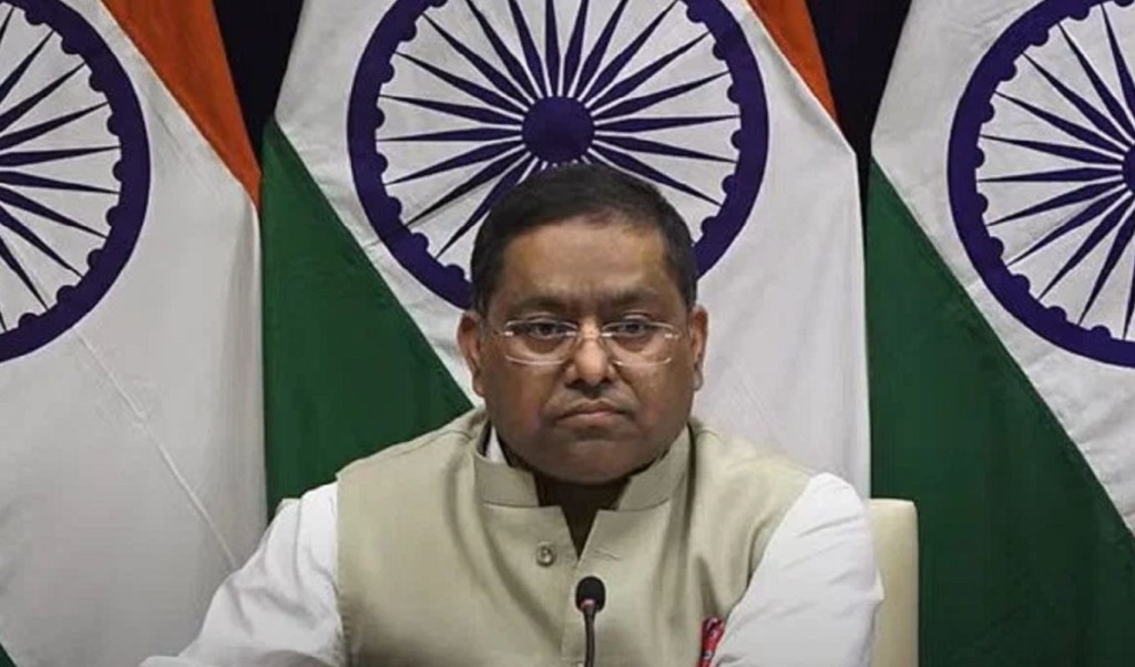 ট্রাম্পের অতিরিক্ত শুল্ক আরোপের সিদ্ধান্ত অন্যায়: ভারতের পররাষ্ট্র মন্ত্রণালয় 4 ট্রাম্পের অতিরিক্ত শুল্ক আরোপের সিদ্ধান্ত অন্যায় 1754541210 ট্রাম্পের অতিরিক্ত শুল্ক আরোপের সিদ্ধান্ত অন্যায়: ভারতের পররাষ্ট্র মন্ত্রণালয়