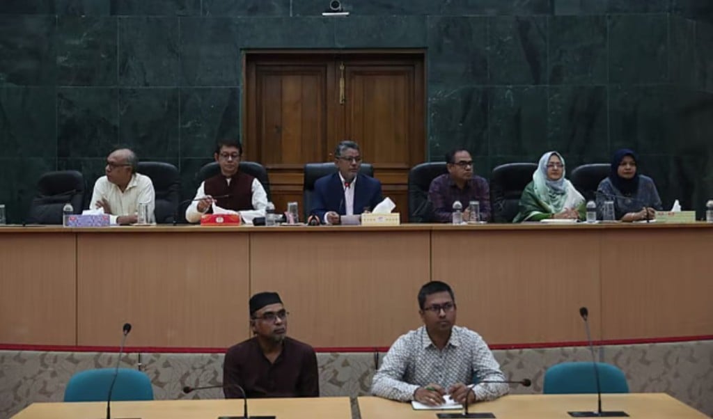 ডাকসু নির্বাচন ভোটের দিন ‘স্ট্রাইকিং ফোর্স হিসেবে থাকবে সেনাবাহিনী 1756203484 ডাকসু নির্বাচন: ভোটের দিন ‘স্ট্রাইকিং ফোর্স’ হিসেবে থাকবে সেনাবাহিনী