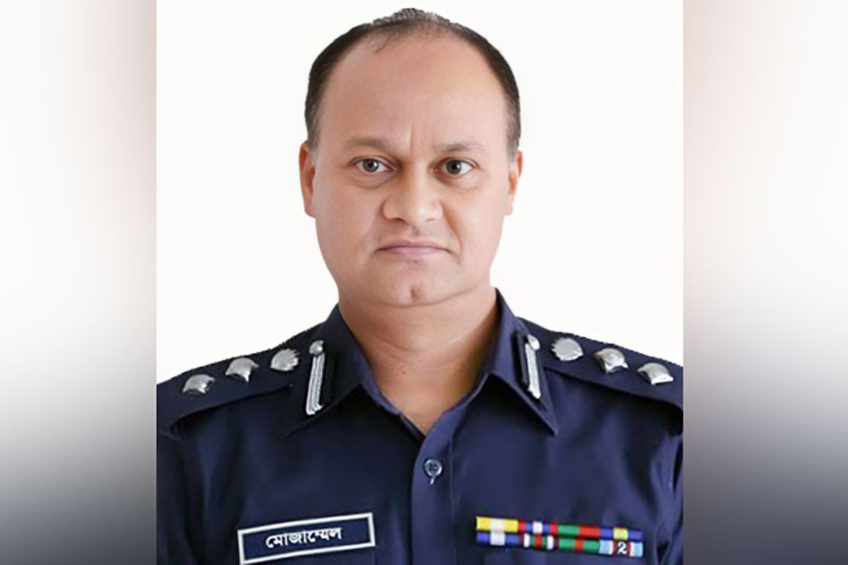 ডিআইজি মোজাম্মেল ও তাঁর স্ত্রীর বিরুদ্ধে অবৈধ সম্পদের অভিযোগ, তদন্তে দুদক