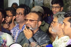 ঢাবির আবাসিক হলে ছাত্ররাজনীতি নিষিদ্ধ থাকবে: উপাচার্য