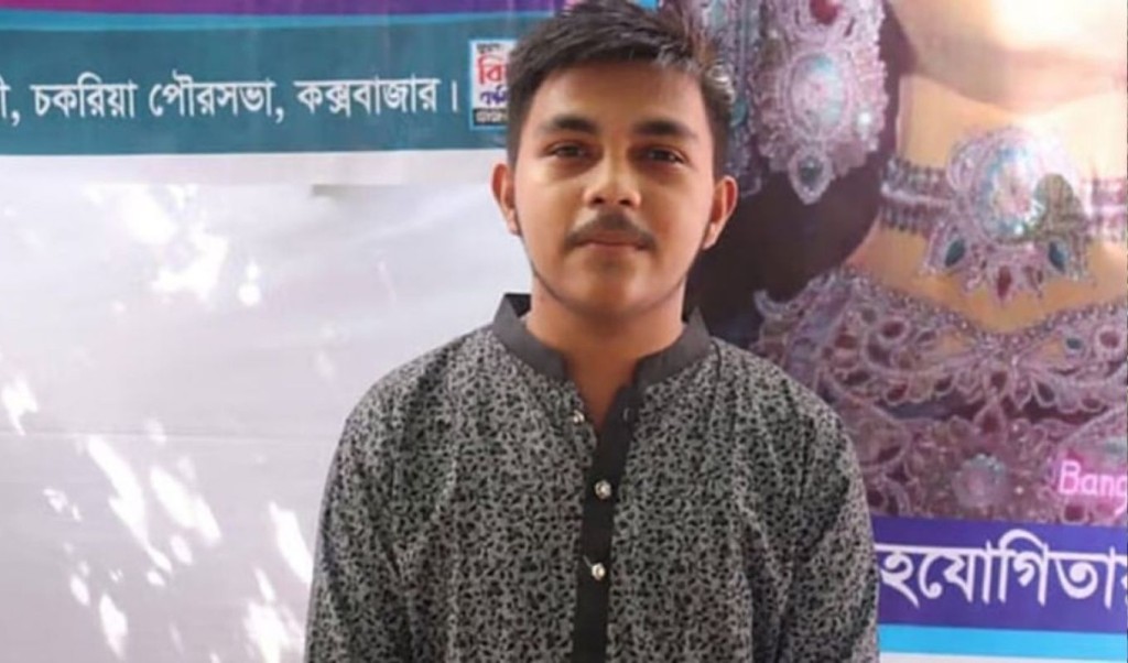 থানায় যুবকের ঝুলন্ত লাশ: ওসিসহ চার পুলিশ প্রত্যাহার 4 থানায় যুবকের ঝুলন্ত লাশ ওসিসহ চার পুলিশ প্রত্যাহার 1756043701 থানায় যুবকের ঝুলন্ত লাশ: ওসিসহ চার পুলিশ প্রত্যাহার