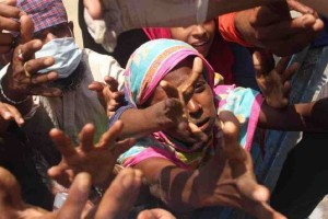 দারিদ্র্যের তথ্য প্রকাশে লুকোচুরি, ৩৬% হয়ে গেল ২৪%