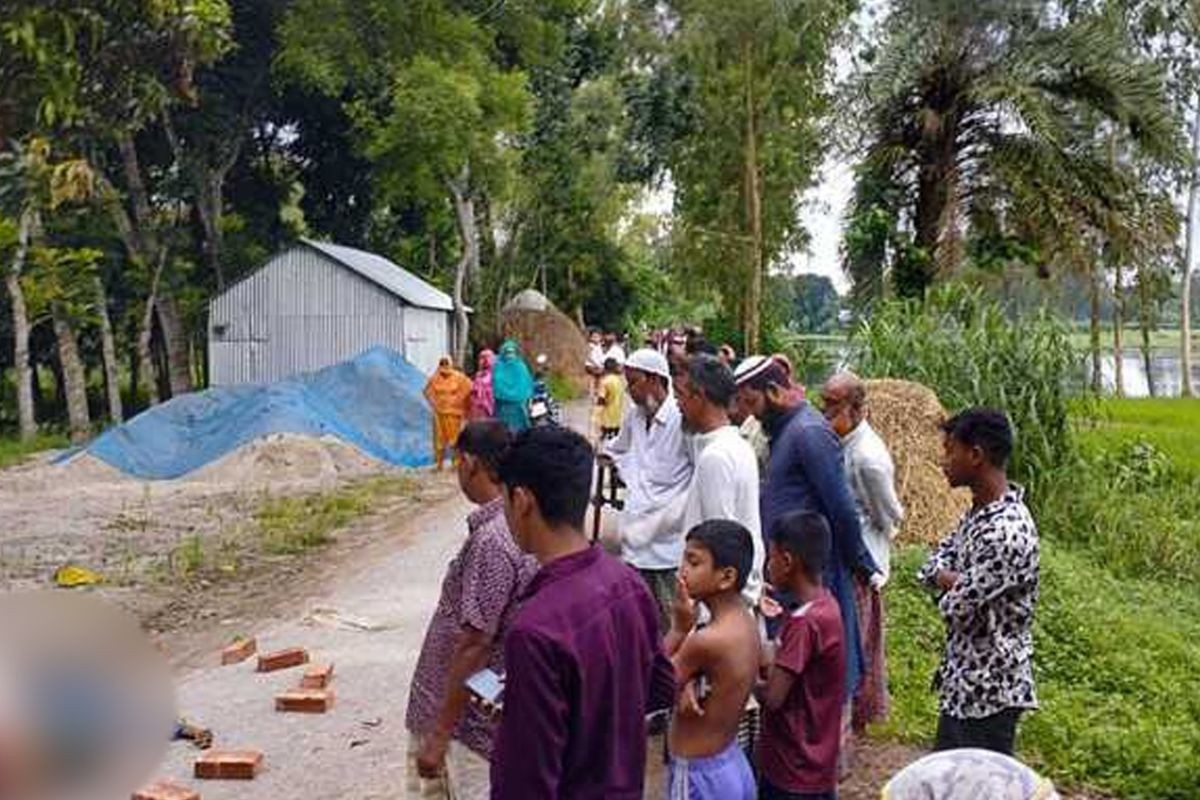 পাবনায় ‘গাড়ি চাপায়’ দুই ভিক্ষুক নারী নিহত