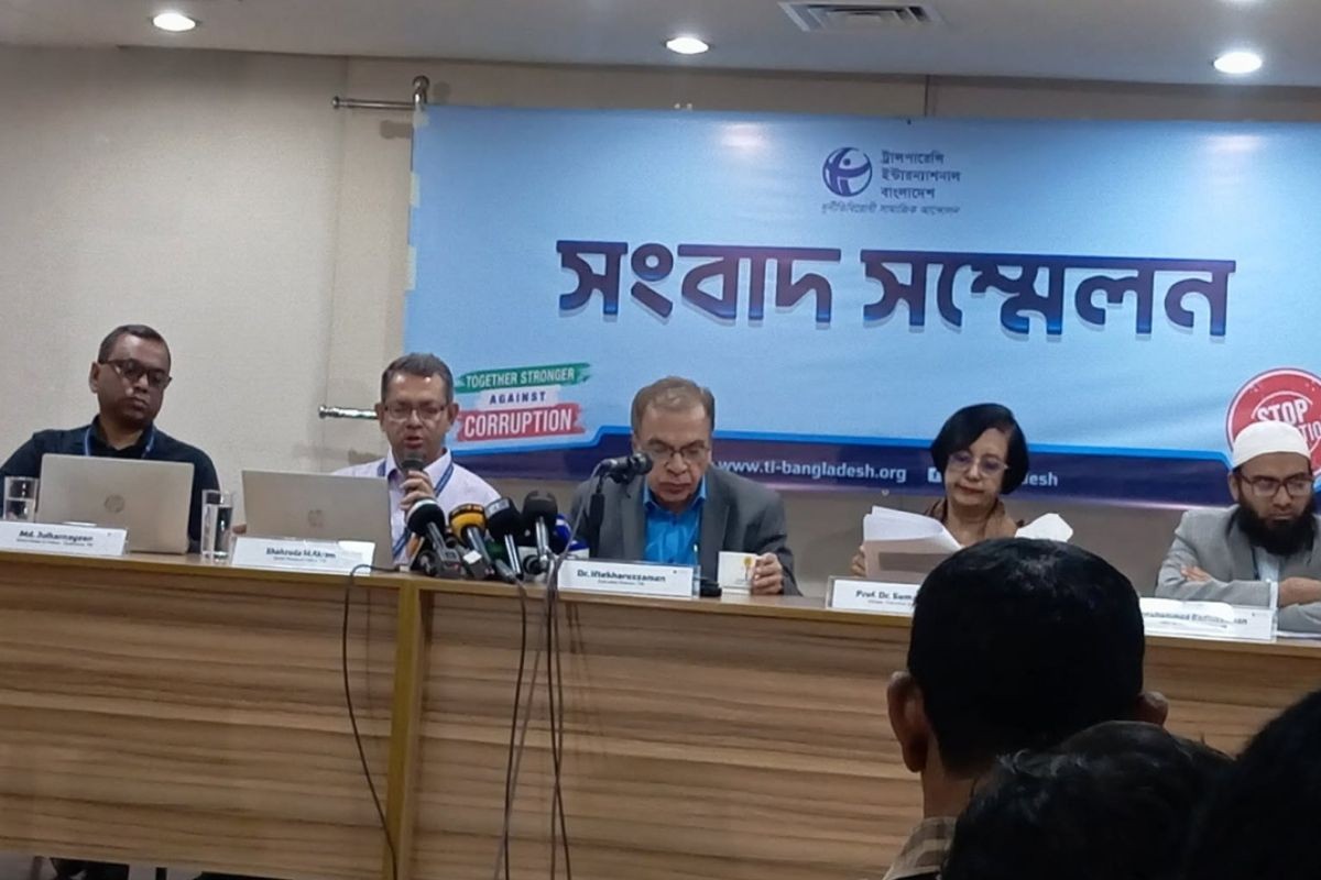 দেশে আইন-শৃঙ্খলা পরিস্থিতির ধারাবাহিক অবনতি ঘটছে: টিআইবি