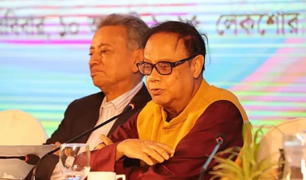 দেশের বর্তমান পরিস্থিতিতে বিনিয়োগের প্রত্যাশা কাল্পনিক: গভর্নর 4 দেশের বর্তমান পরিস্থিতিতে বিনিয়োগের প্রত্যাশা কাল্পনিক গভর্নর 1 1754822031 দেশের বর্তমান পরিস্থিতিতে বিনিয়োগের প্রত্যাশা কাল্পনিক: গভর্নর