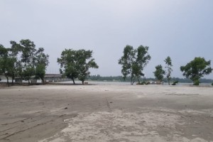 কুড়িগ্রামের ডিসি ও চার সচিবসহ সাতজনকে আইনি নোটিশ