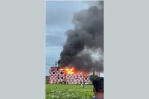 নবীগঞ্জে রিফুয়েলিং স্টেশনে ভয়াবহ আগুন, ৯ সিএনজি ও ১টি বাস পুড়ে ছাই