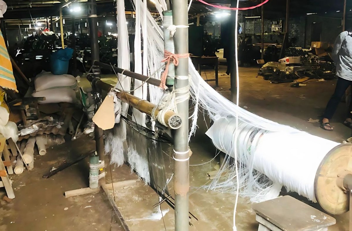 নরসিংদীতে ২০ লাখ টাকা চাঁদার দাবিতে কারখানায় হামলা, মালিকসহ আহত ৫