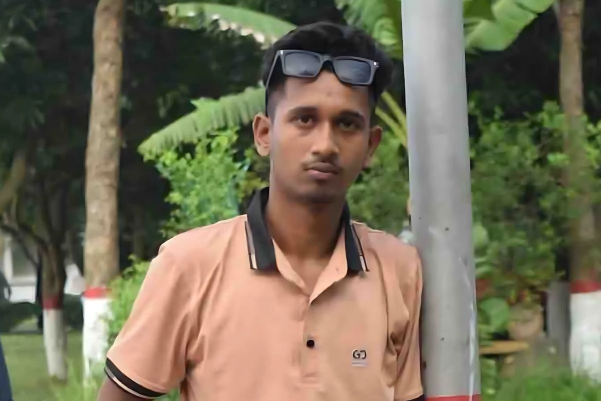 নিখোঁজের ৩ দিন পরও সন্ধান মেলেনি স্কুলছাত্র অভির