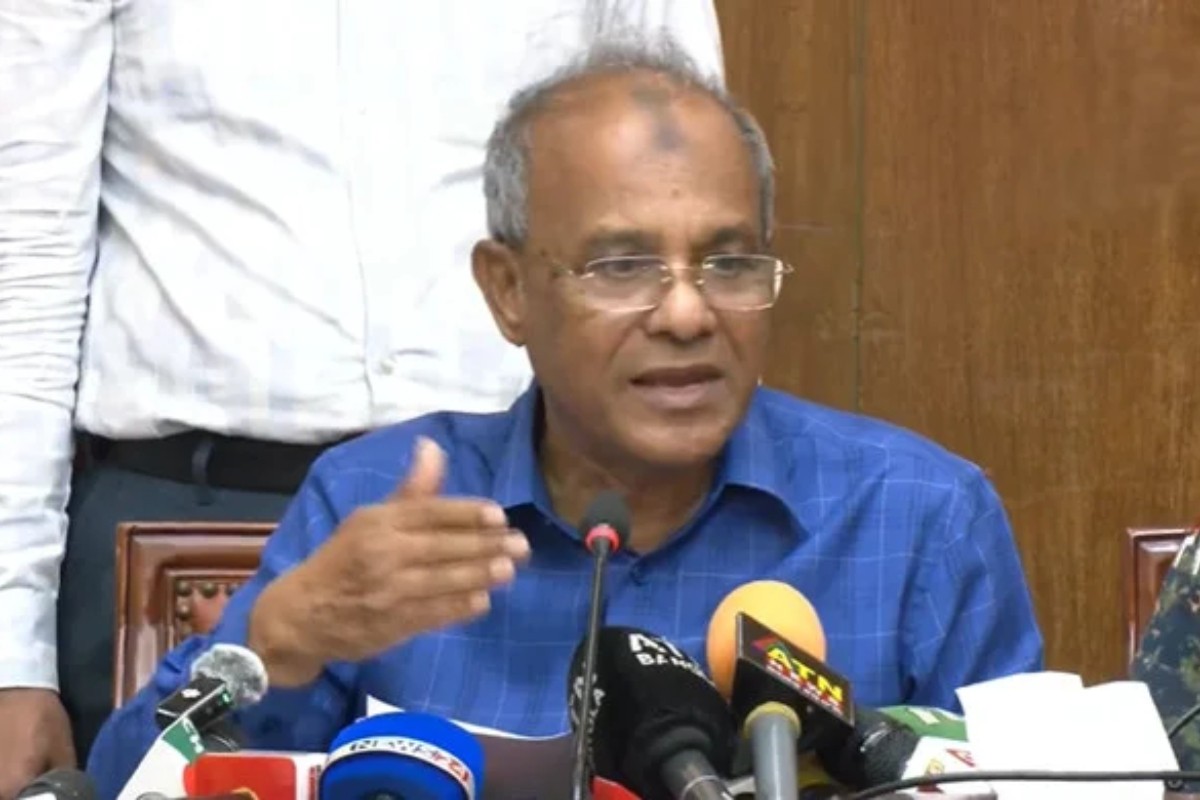 নির্বাচন সামনে রেখে আইন-শৃঙ্খলা বাহিনীতে ২৫৮৭১ জন নিয়োগ : স্বরাষ্ট্র উপদেষ্টা