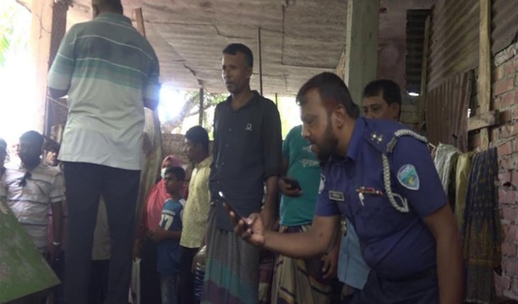 নির্মাণাধীন ভবনের দেয়াল চাপা পড়ে মাদ্রাসাছাত্রীর মৃত্যু 4 নির্মাণাধীন ভবনের দেয়াল চাপা পড়ে মাদ্রাসাছাত্রীর মৃত্যু 1755515922 নির্মাণাধীন ভবনের দেয়াল চাপা পড়ে মাদ্রাসাছাত্রীর মৃত্যু