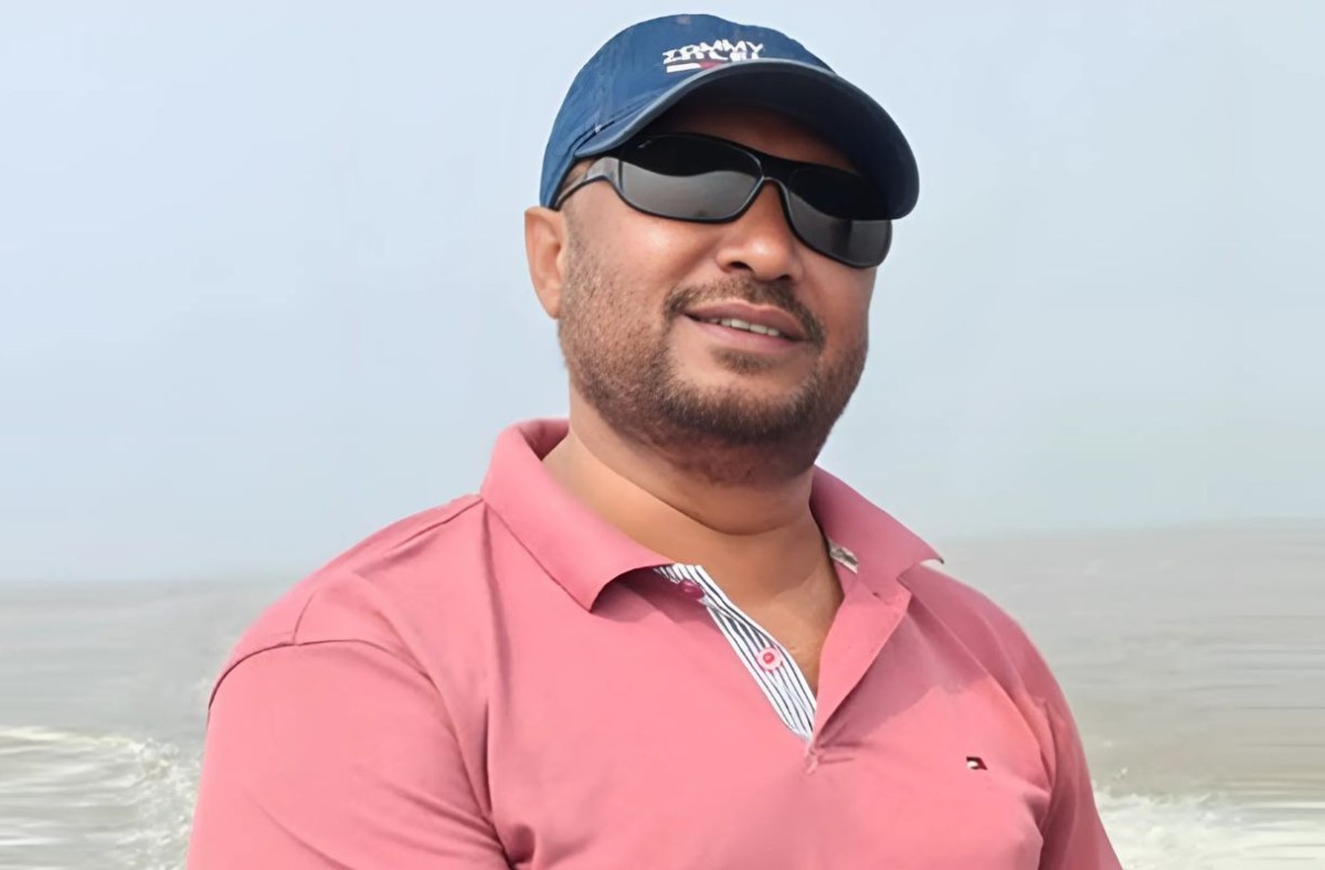 নোয়াখালীতে সহকারী শিক্ষিকার সঙ্গে প্রধান শিক্ষকের আপত্তিকর ভিডিও ফাঁস