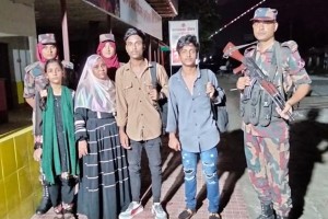 পঞ্চগড় সীমান্তে নারী-শিশুসহ ৯ জনকে ঠেলে পাঠালো বিএসএফ