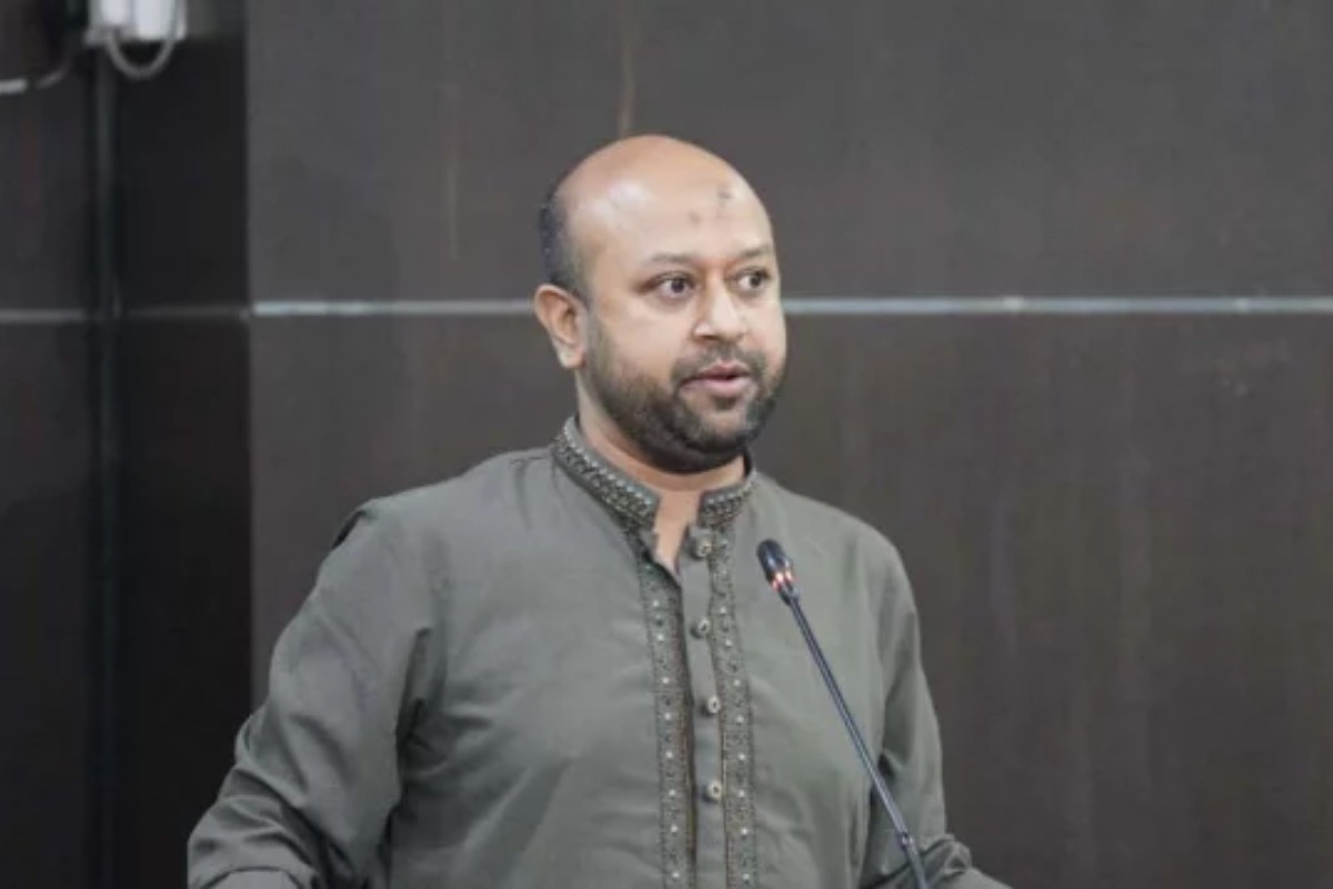 পদত্যাগ করতে পারেন ড. ইউনূস, কারণ জানালেন ফুয়াদ