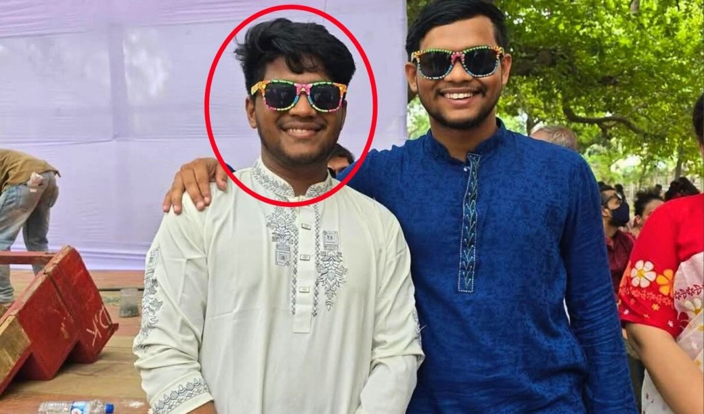 পরীক্ষায় নকল করতে গিয়ে ফোনসহ হাতেনাতে ধরা ঢাবি বাগছাস নেতা 4 পরীক্ষায় নকল করতে গিয়ে ফোনসহ হাতেনাতে ধরা ঢাবি বাগছাস নেতা 1754841839 পরীক্ষায় নকল করতে গিয়ে ফোনসহ হাতেনাতে ধরা ঢাবি বাগছাস নেতা