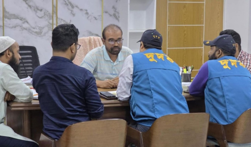 ফেনীতে বারবার বাঁধ ভেঙে বন্যা, পাউবোতে দুদকের অভিযান 4 পাউবো 1754484852 ফেনীতে বারবার বাঁধ ভেঙে বন্যা, পাউবোতে দুদকের অভিযান