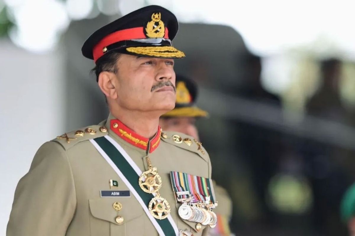 পাকিস্তানের সেনাপ্রধান প্রেসিডেন্ট হচ্ছেন— গুঞ্জন নিয়ে যা বলল সশস্ত্র বাহিনী