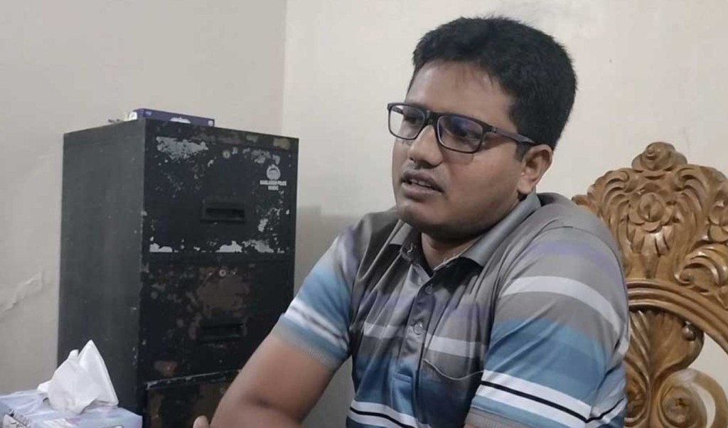 ফ্রিতে ইন্টারনেট সংযোগ না দেওয়ায় যুবককে পেটালো পুলিশ 4 পুলিশ সদস্য 1755677171 ফ্রিতে ইন্টারনেট সংযোগ না দেওয়ায় যুবককে পেটালো পুলিশ