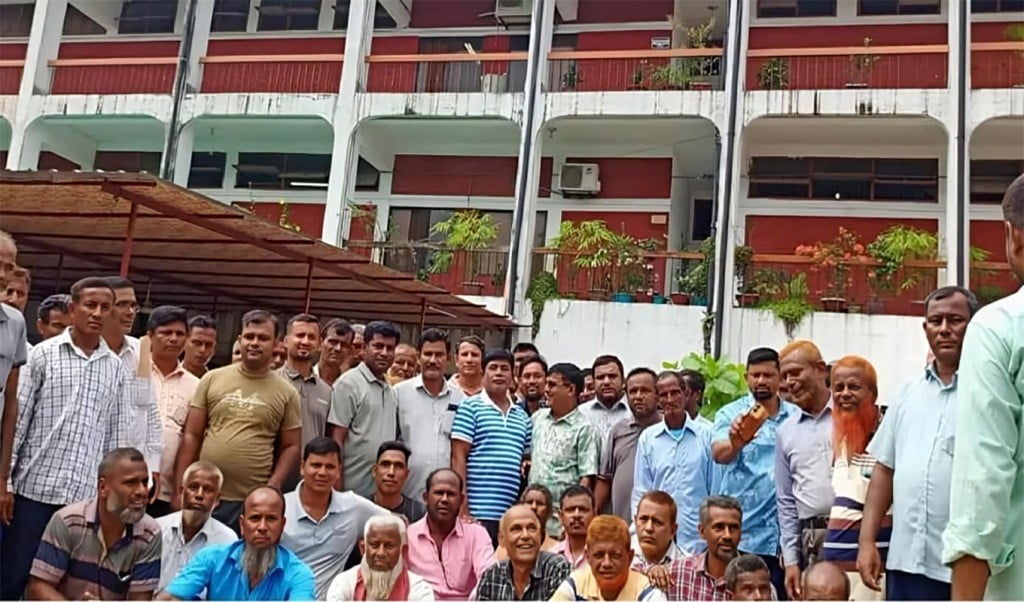 প্রিসাইডিং অফিসার হত্যার মামলায় বিএনপির ১২৩ জন নেতাকর্মীকে খালাস দিয়েছেন আদালত। 1755245978 প্রিসাইডিং অফিসার হত্যা মামলায় বিএনপির ১২৩ জন খালাস
