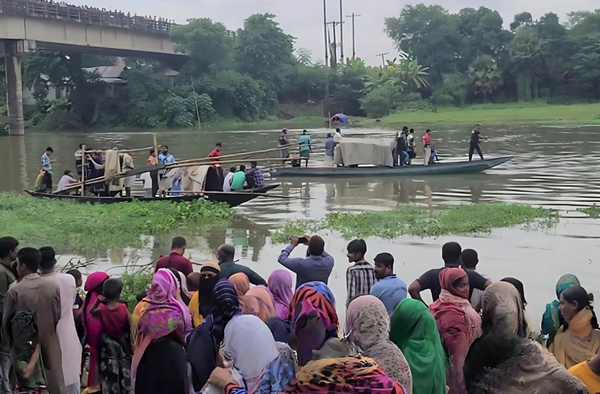 ফেসবুকে স্ট্যাটাসের পর নদীতে ঝাঁপ দিয়ে কলেজছাত্রীর আত্মহত্যা