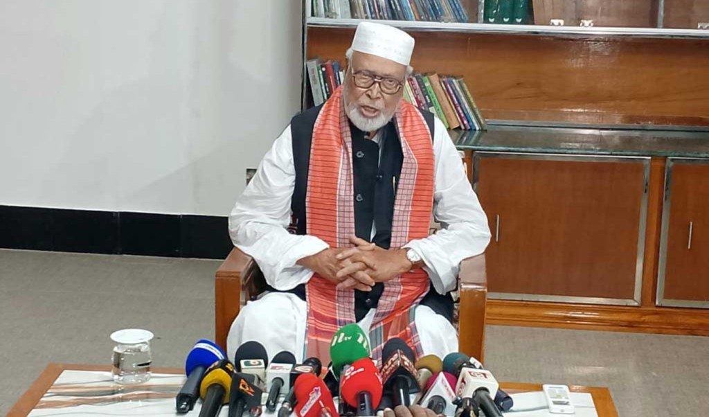 বড় ভাইসহ ডিবি হেফাজতে থাকা সকলের সসম্মানে মুক্তি দাবি করছি: কাদের সিদ্দিকী 4 বড় ভাইসহ ডিবি হেফাজতে থাকা সকলের সসম্মানে মুক্তি দাবি করছি কাদের সিদ্দিকী 1756391630 বড় ভাইসহ ডিবি হেফাজতে থাকা সকলের সসম্মানে মুক্তি দাবি করছি: কাদের সিদ্দিকী