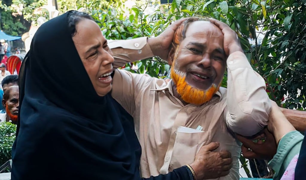 বাস থেকে নামতেই মর্মান্তিক পরিণতি অটোরিকশার ধাক্কায় কলেজছাত্রীর মৃত্যু 1756643825 বাস থেকে নামতেই মর্মান্তিক পরিণতি, অটোরিকশার ধাক্কায় কলেজছাত্রীর মৃত্যু