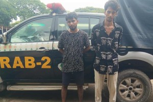 তেজগাঁওয়ে বিদেশি পিস্তলসহ ২ যুবক আটক