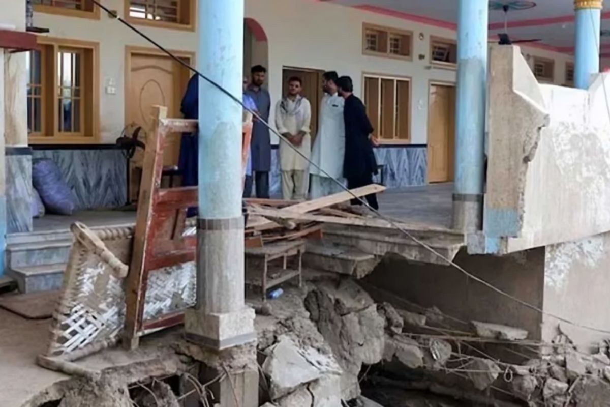 বিয়ে করতে গিয়ে পরিবারের ২৪ সদস্যের মৃত্যু দেখলেন প্রবাসী যুবক